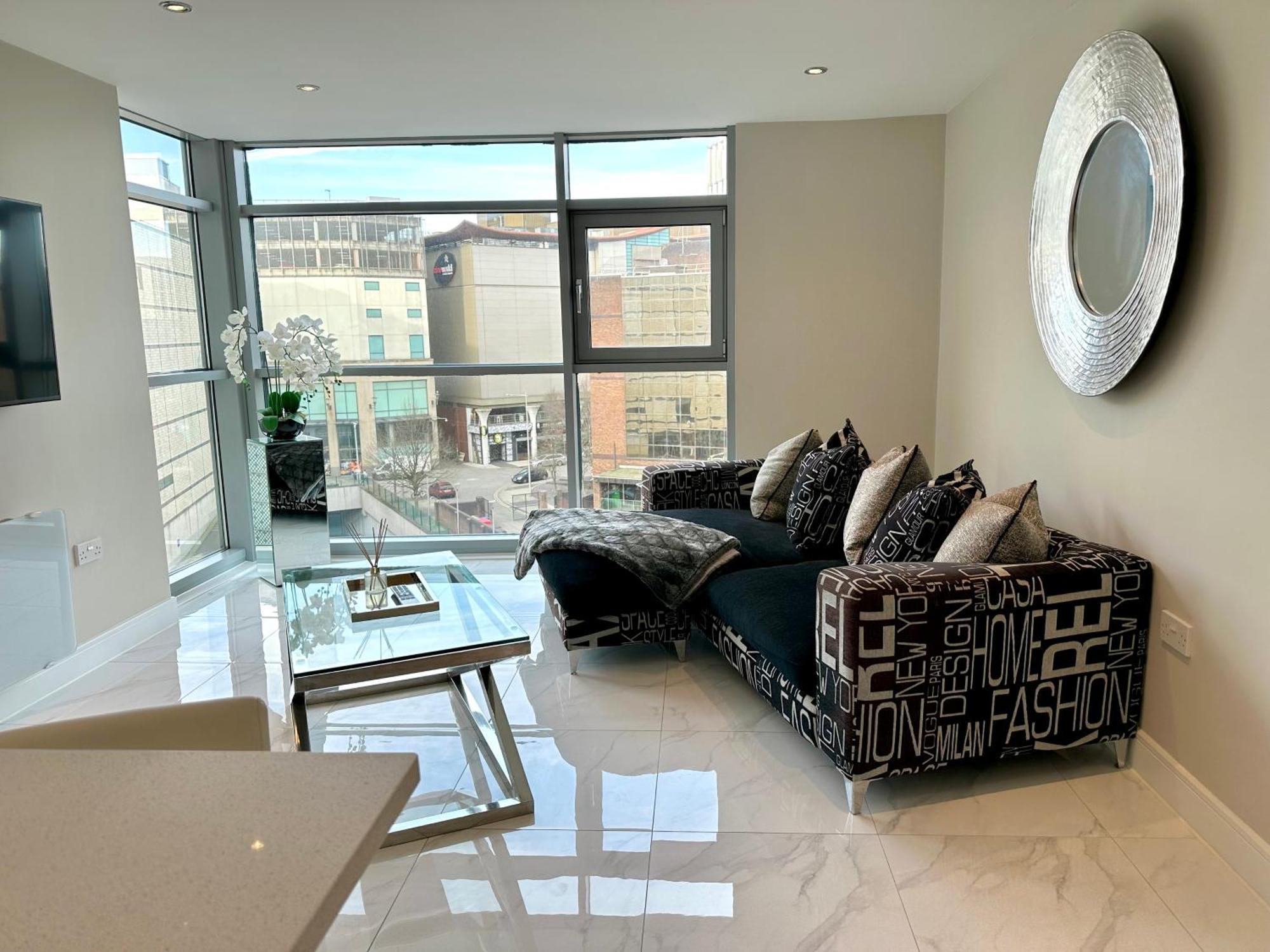 Superior Apartment In Cardiff City Centre Exteriör bild